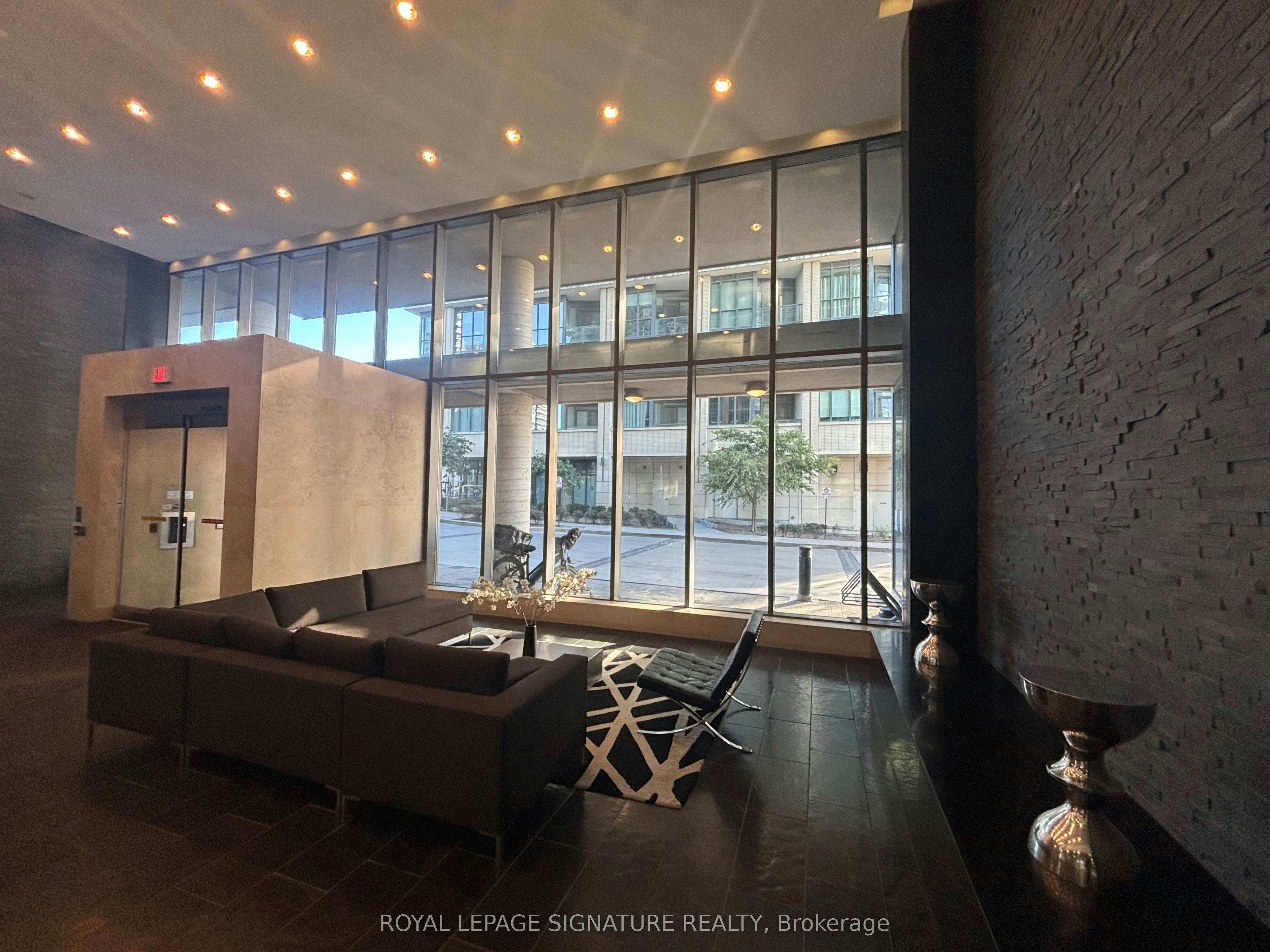 919-55 East Liberty Street, Toronto, ON, M6K 3P9 - 17