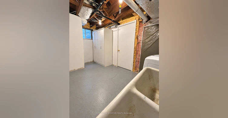 Lower-211 Melita Avenue, Toronto, ON, M6G 2A1 - 8