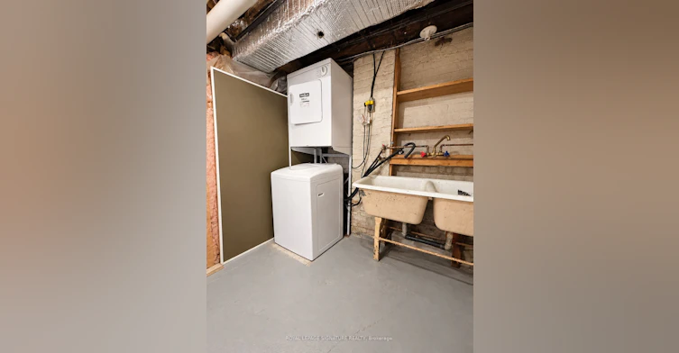 Lower-211 Melita Avenue, Toronto, ON, M6G 2A1 - 7
