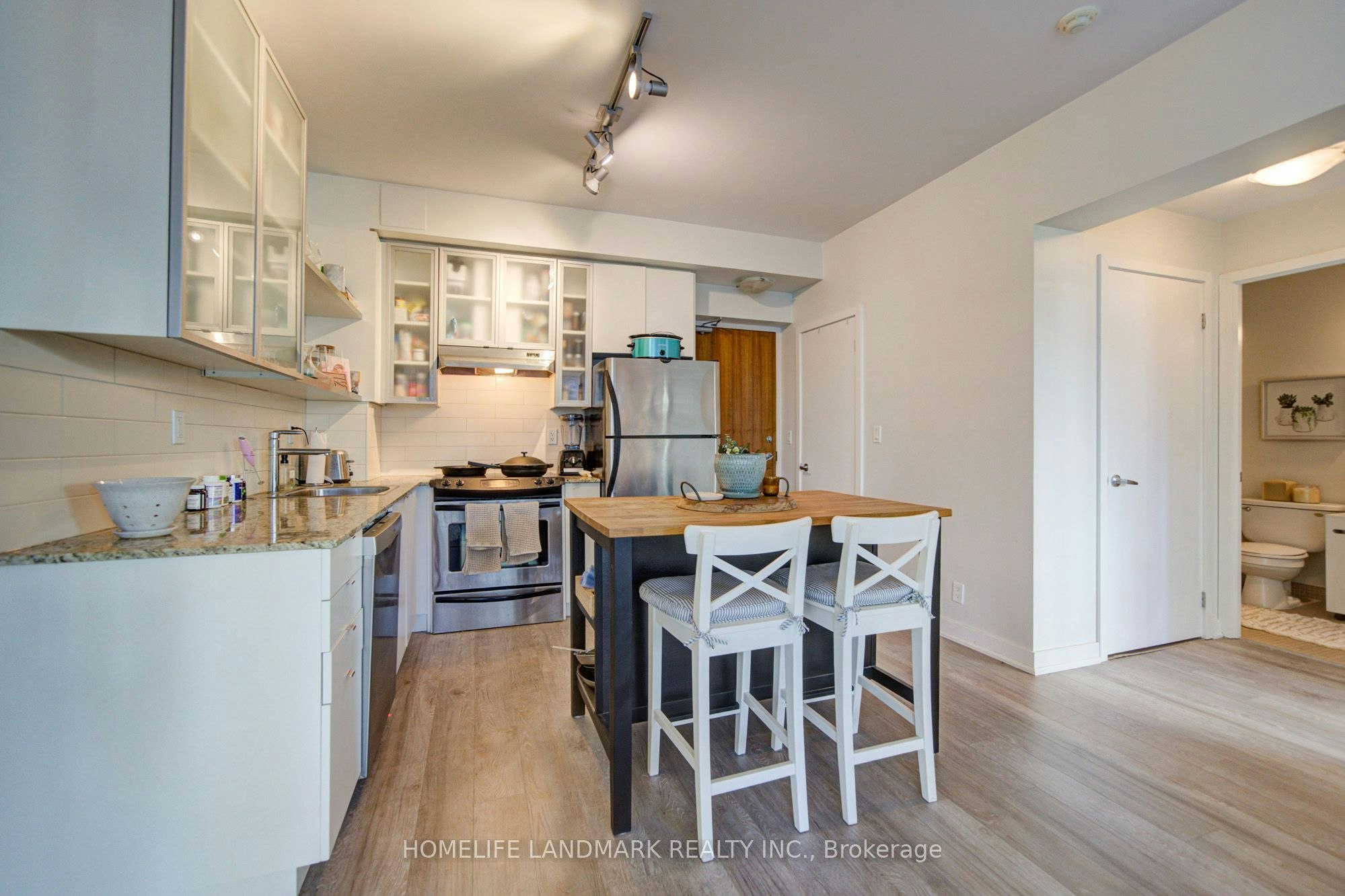604-33 Lombard Street, Toronto, ON, M5C 3H8 - 6