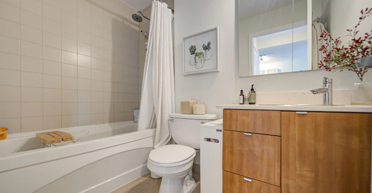 604-33 Lombard Street, Toronto, ON, M5C 3H8 - 18