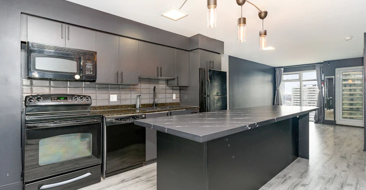 2901-2191 Yonge Street, Toronto, ON, M4S 3H8 - 5