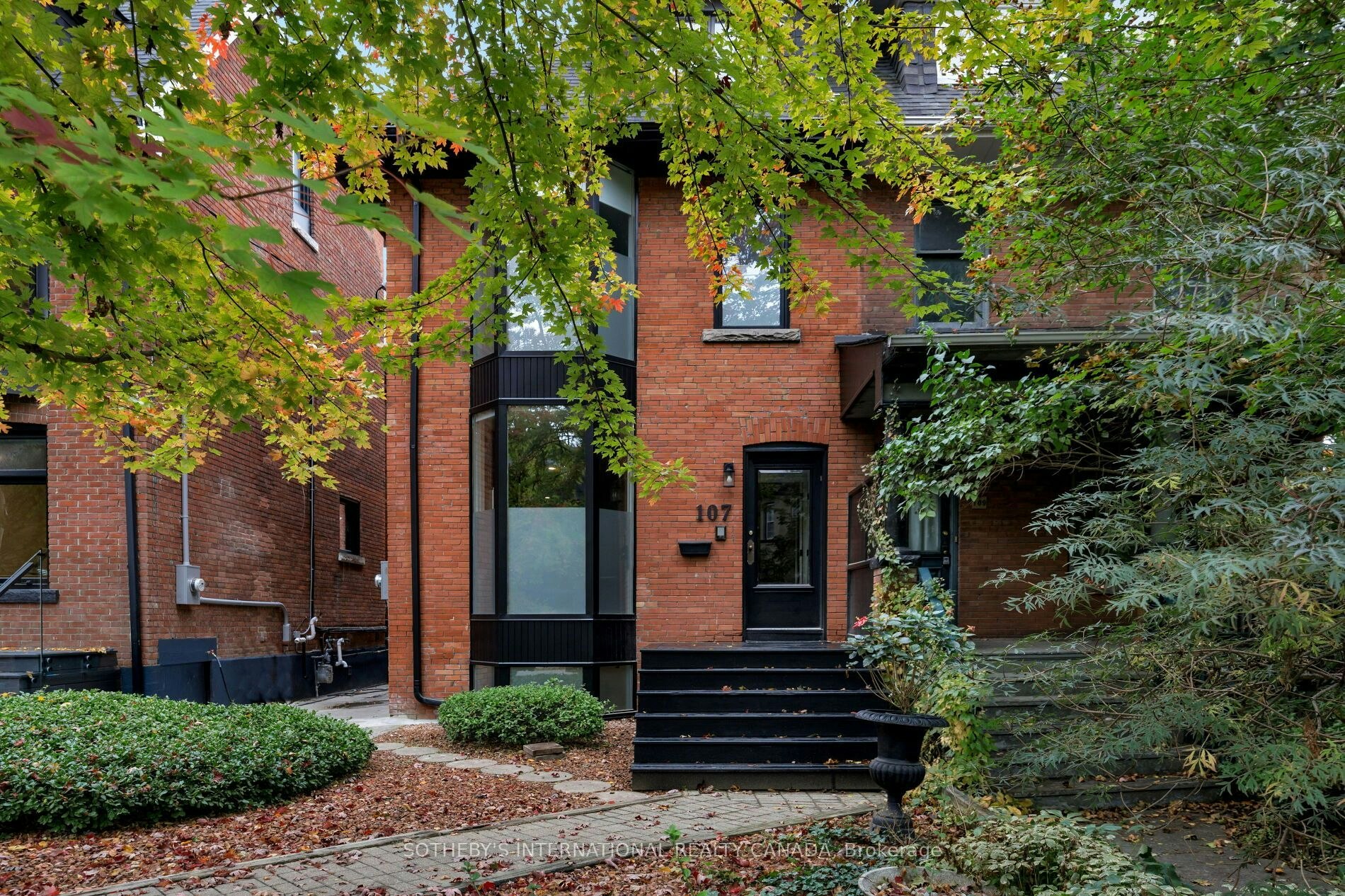 107 Macpherson Avenue, Toronto, ON, M5R 1W7
