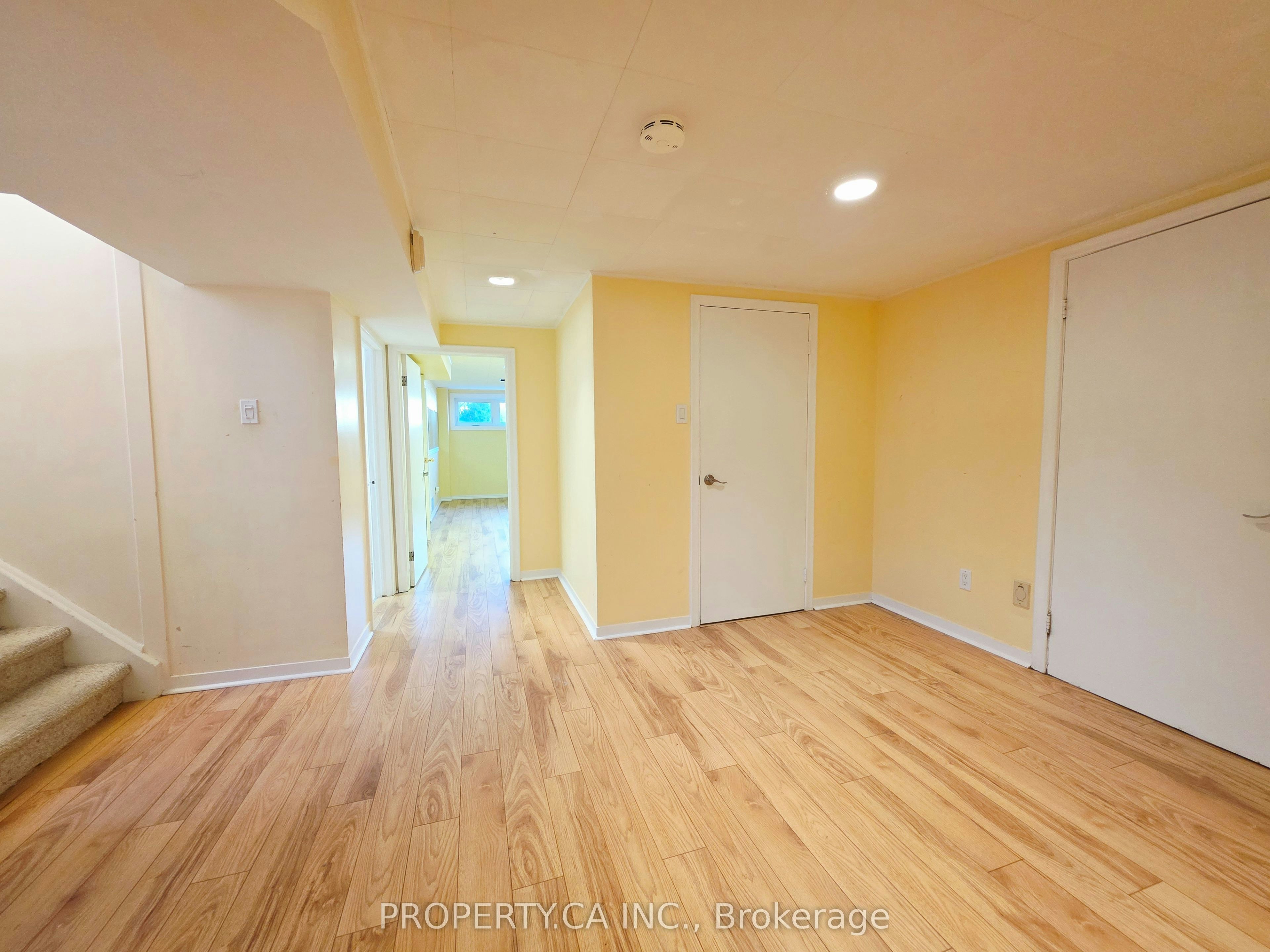 205 Searle Avenue, Toronto, ON, M3H 4B6 - 33