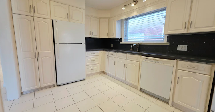 205 Searle Avenue, Toronto, ON, M3H 4B6 - 15