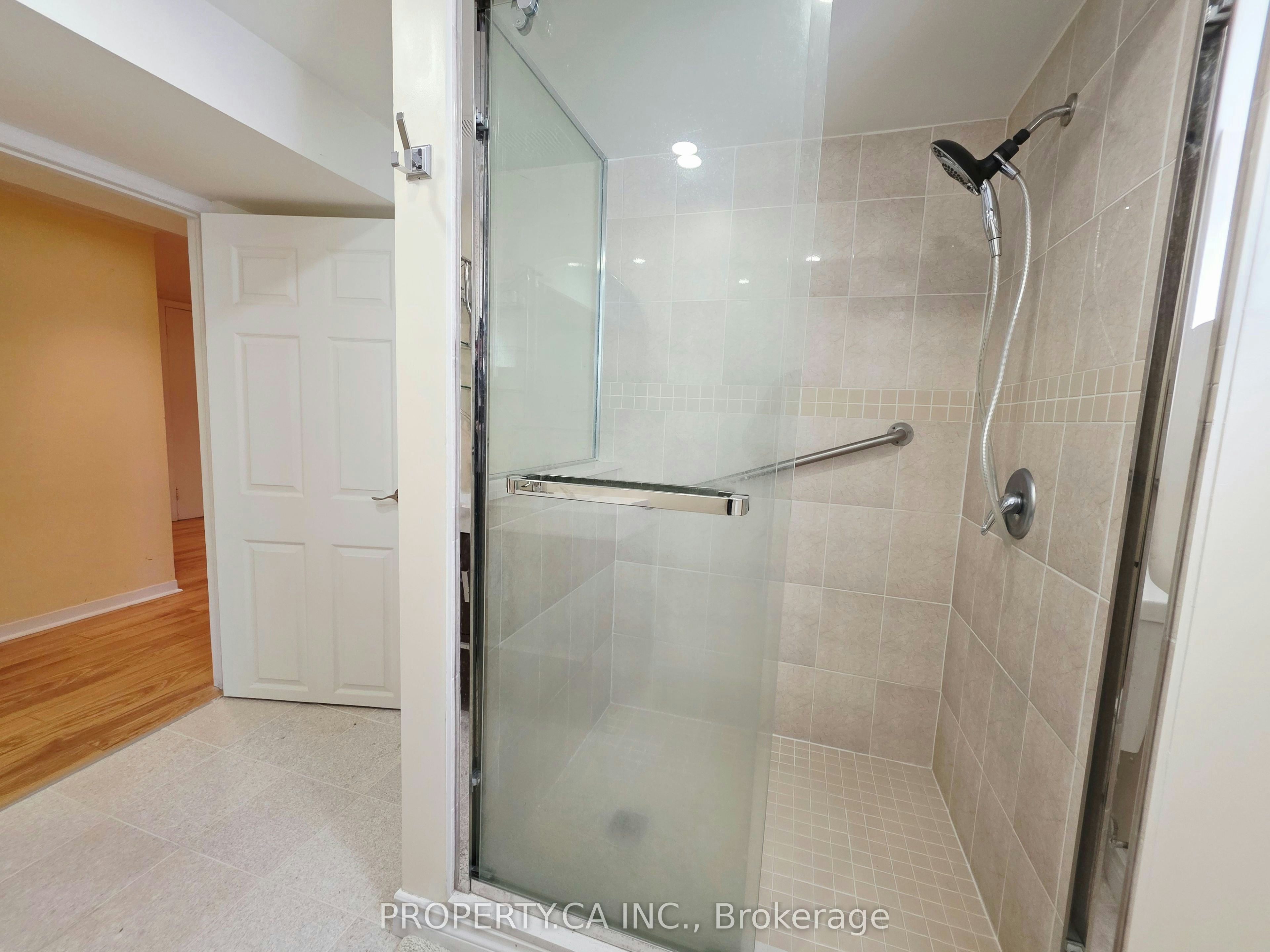 205 Searle Avenue, Toronto, ON, M3H 4B6 - 36