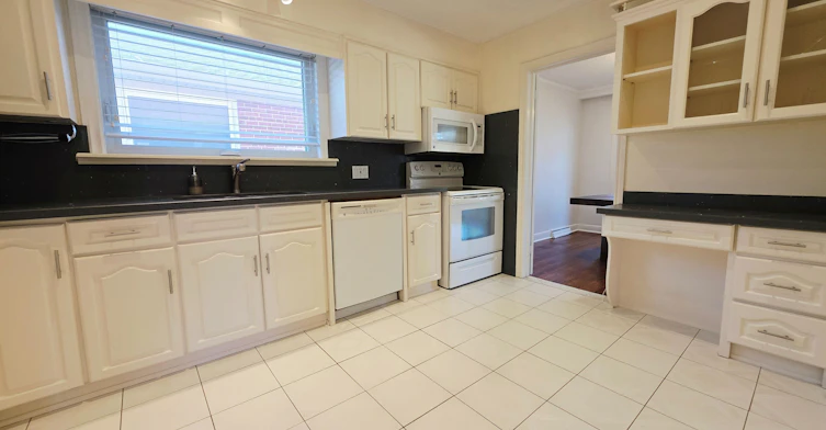 205 Searle Avenue, Toronto, ON, M3H 4B6 - 16