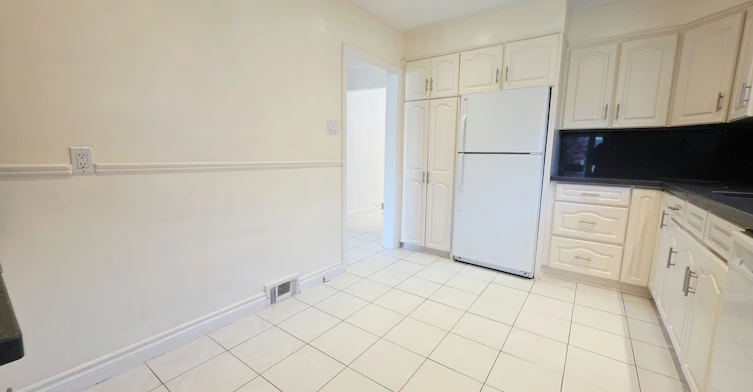 205 Searle Avenue, Toronto, ON, M3H 4B6 - 13