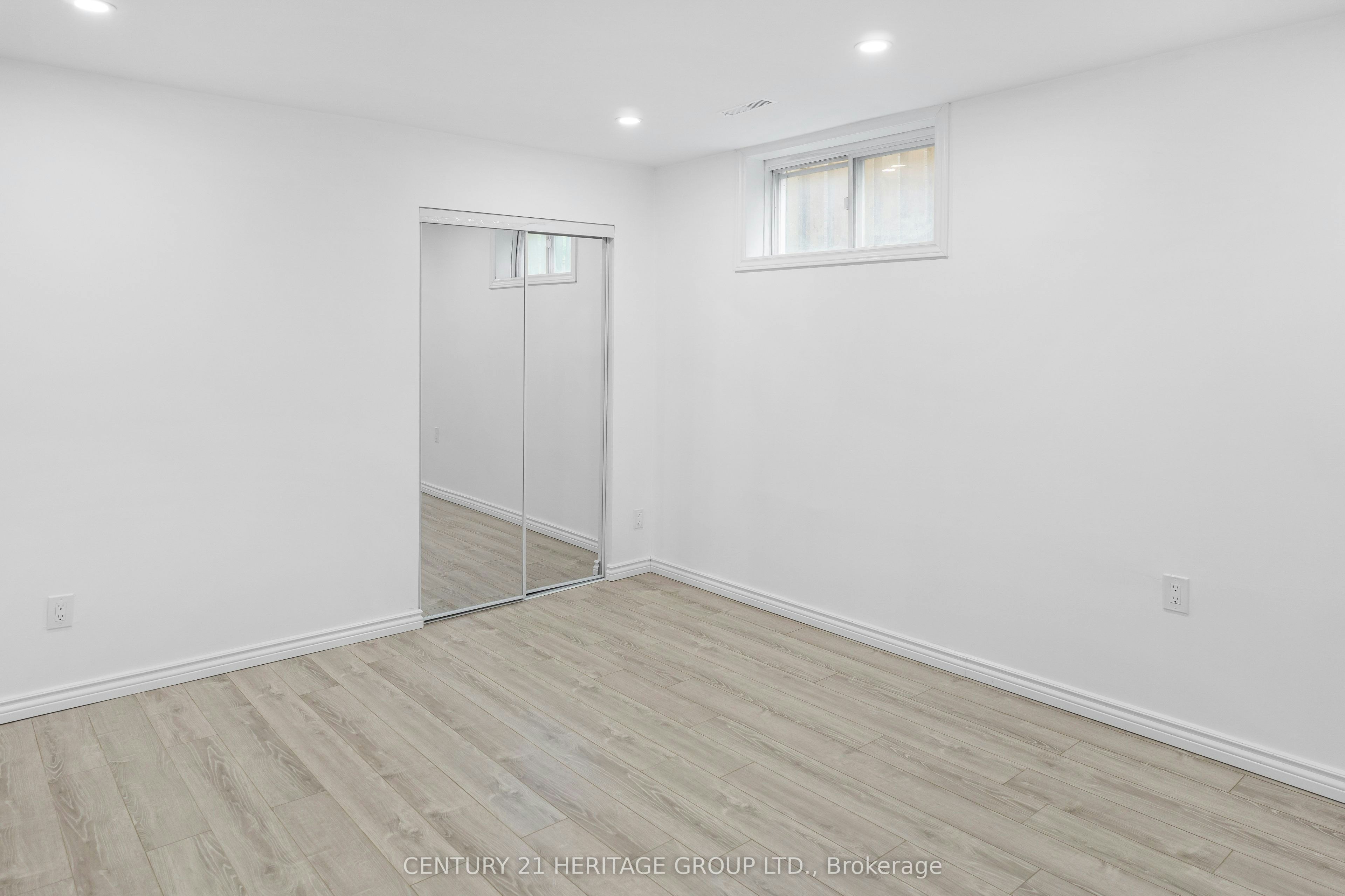 Basement-94 Charlton Boulevard, Toronto, ON, M2M 1B9 - 9