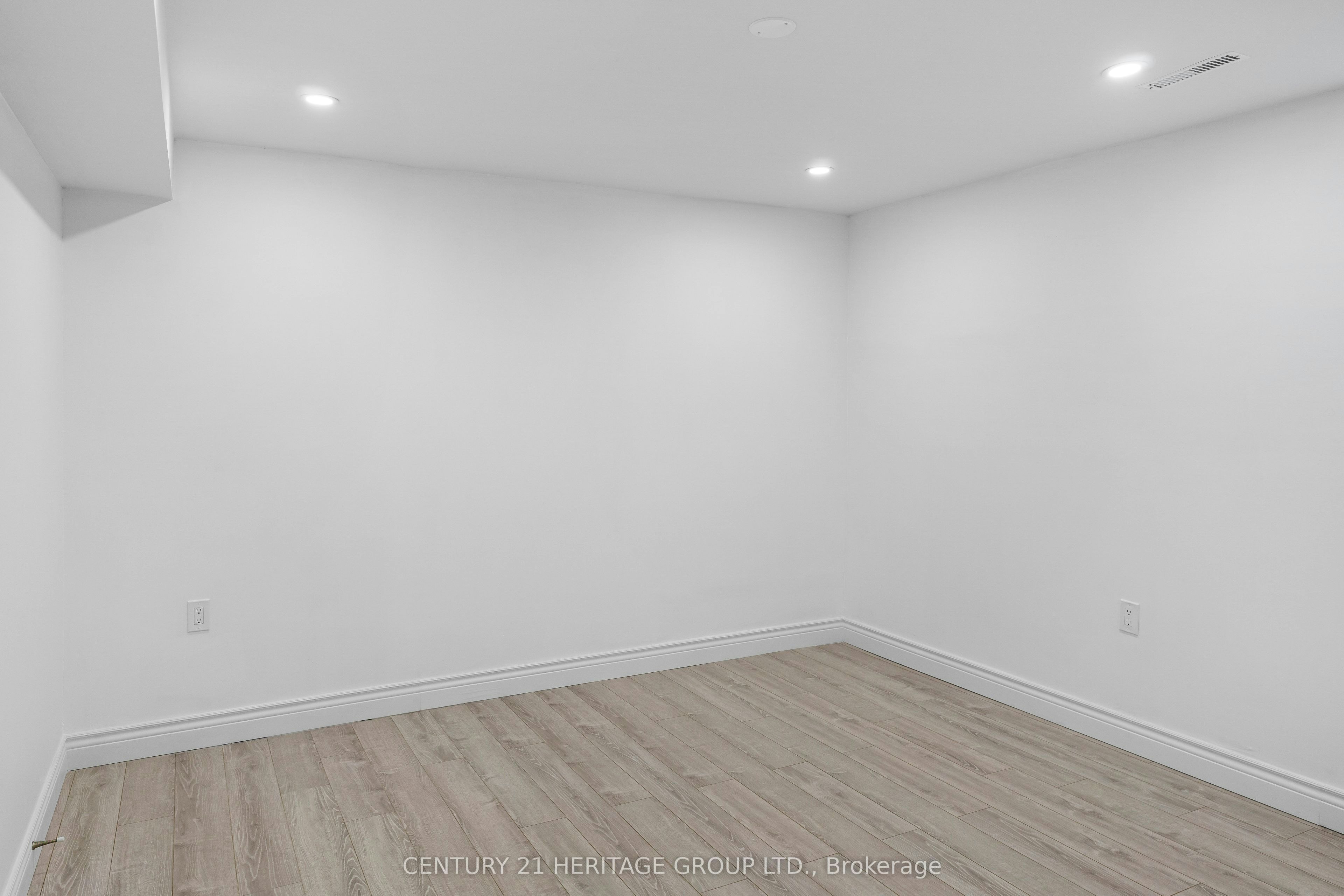 Basement-94 Charlton Boulevard, Toronto, ON, M2M 1B9 - 11
