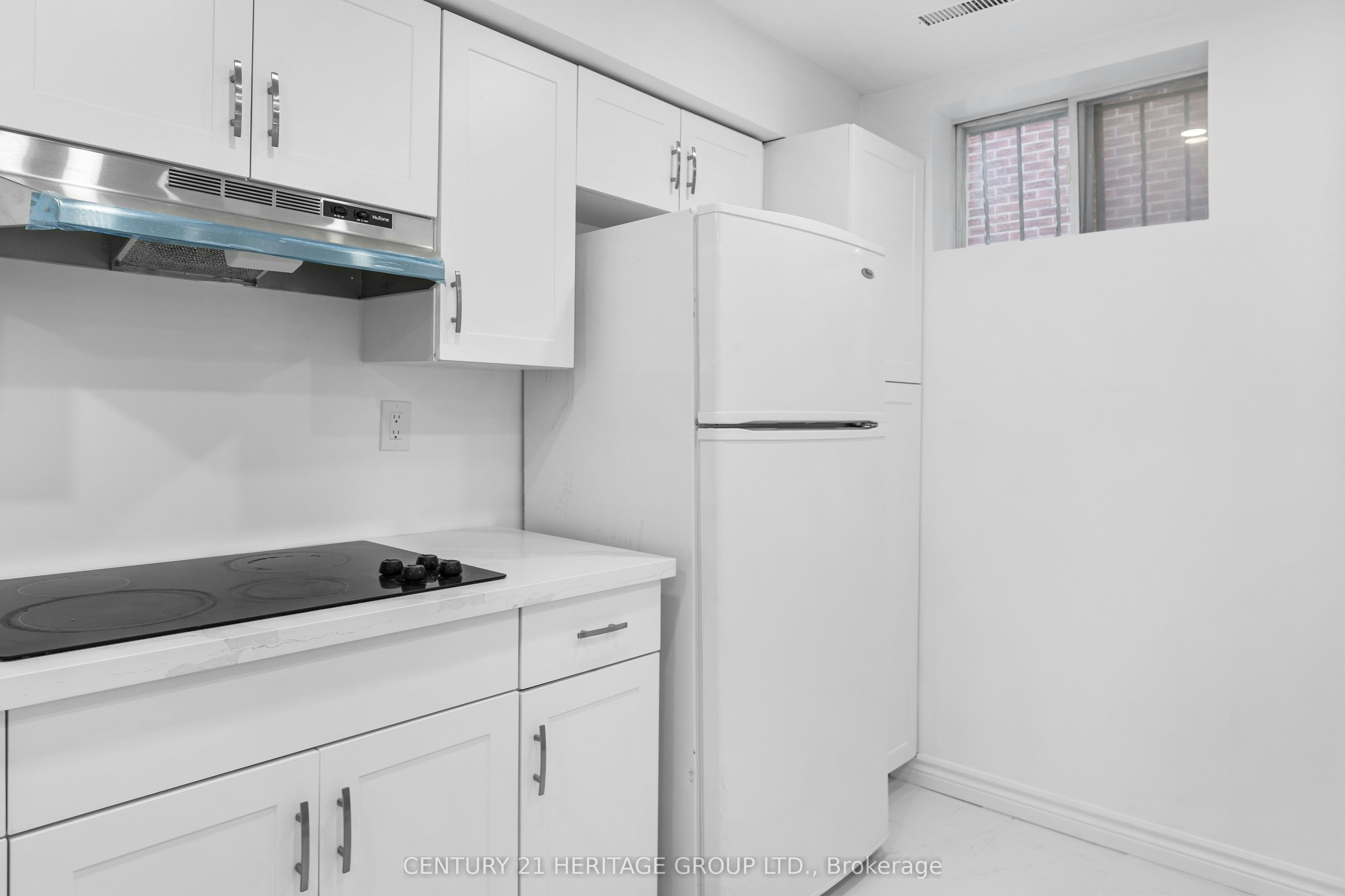 Basement-94 Charlton Boulevard, Toronto, ON, M2M 1B9 - 17