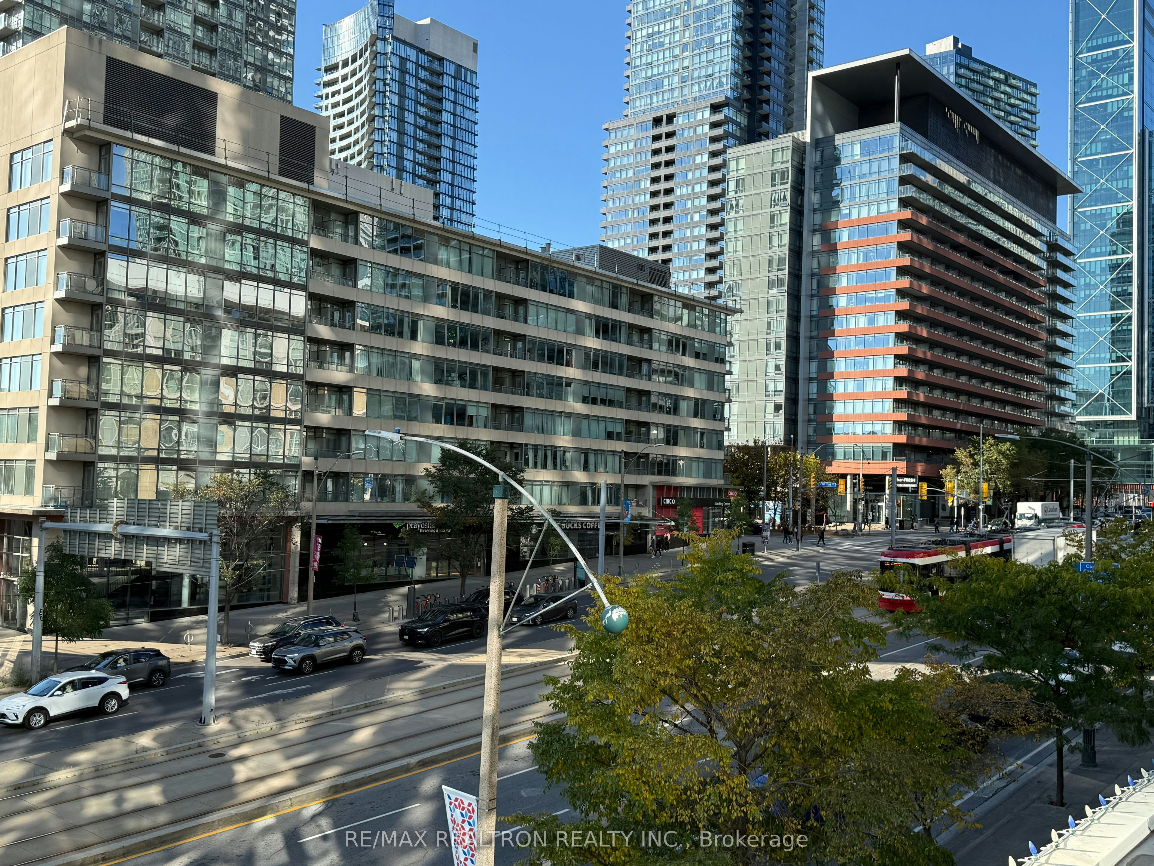 202-35 Mariner Terrace, Toronto, ON, M5V 3V9 - 17