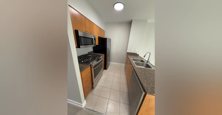 202-35 Mariner Terrace, Toronto, ON, M5V 3V9 - 9