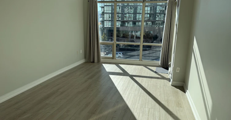 202-35 Mariner Terrace, Toronto, ON, M5V 3V9 - 3