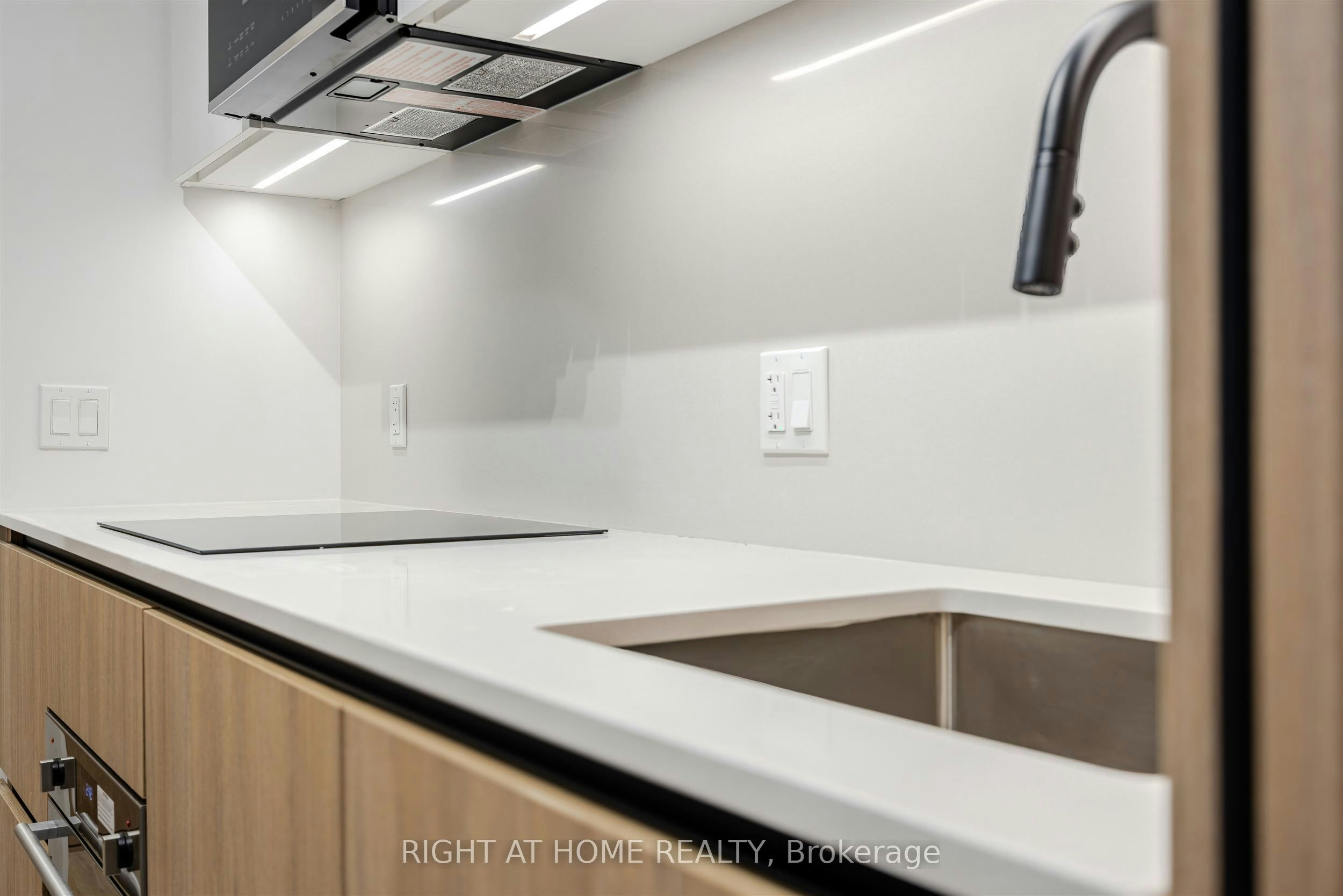 519-35 Parliament Street, Toronto, ON, M5A 0Z5 - 10