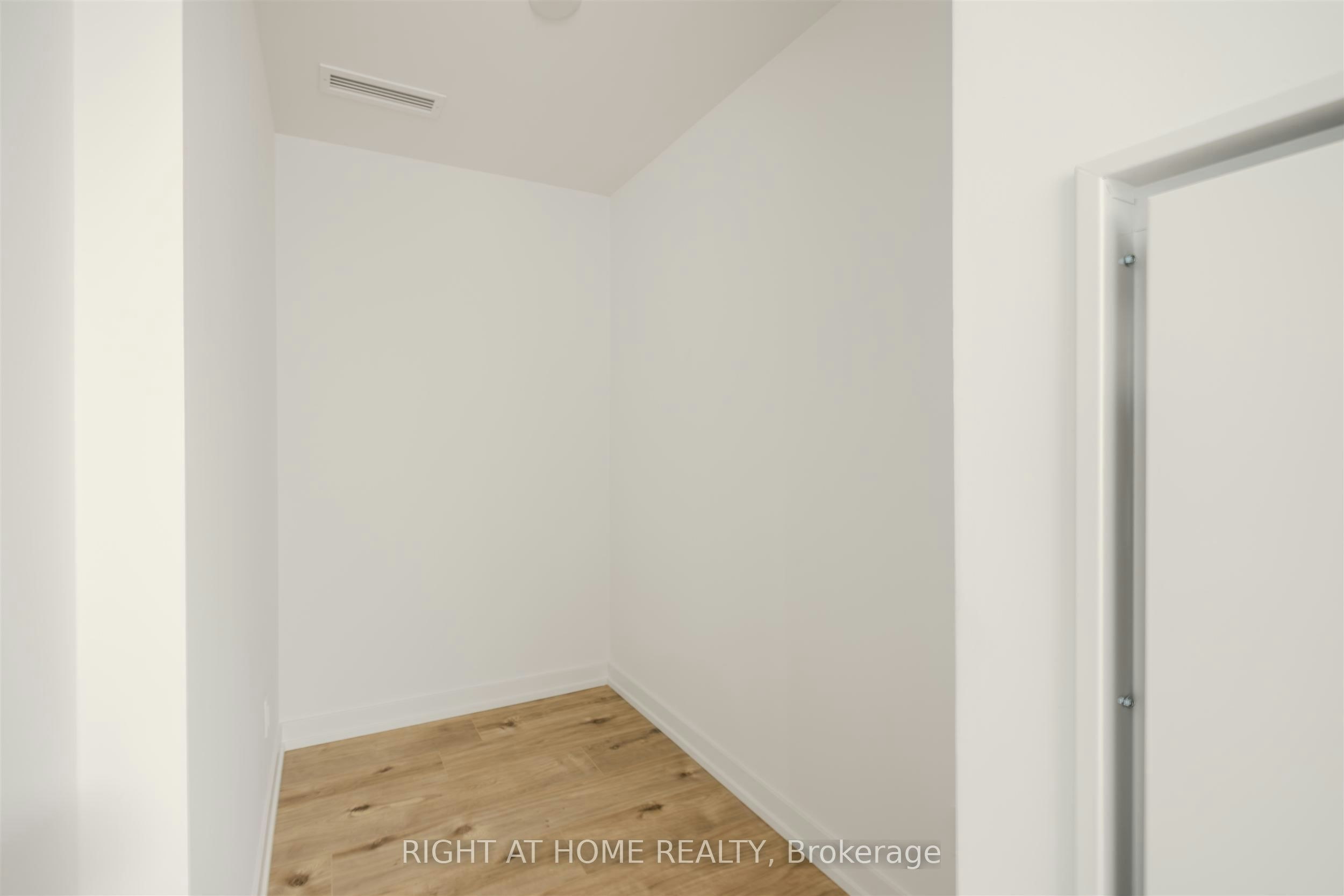 519-35 Parliament Street, Toronto, ON, M5A 0Z5 - 12