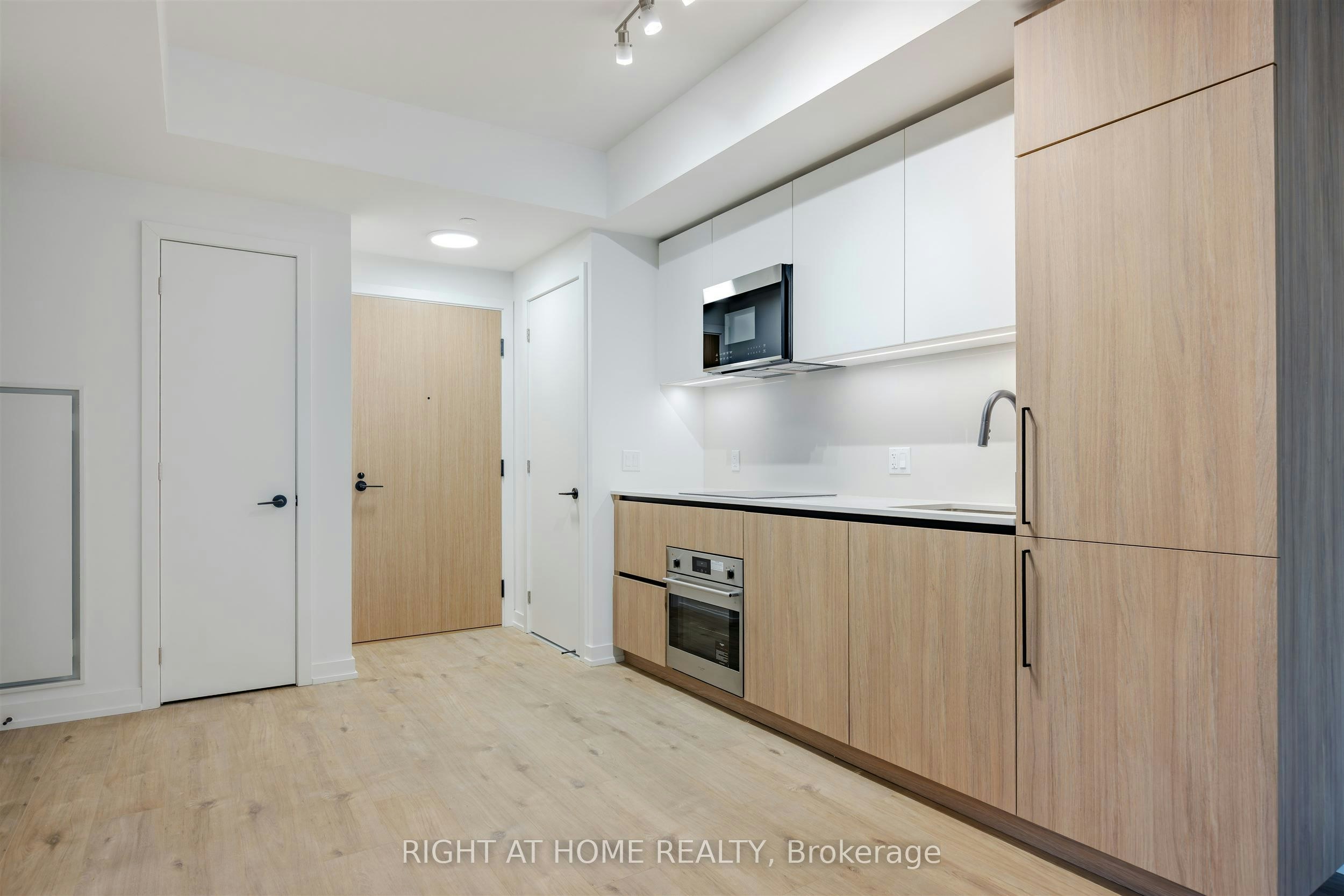 519-35 Parliament Street, Toronto, ON, M5A 0Z5 - 8