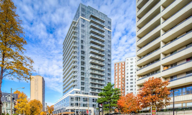 209-58 Orchard View Boulevard
