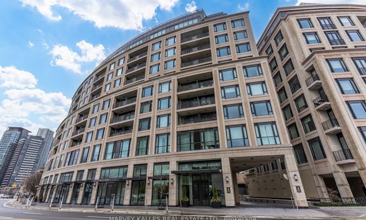 302-181 Davenport Road