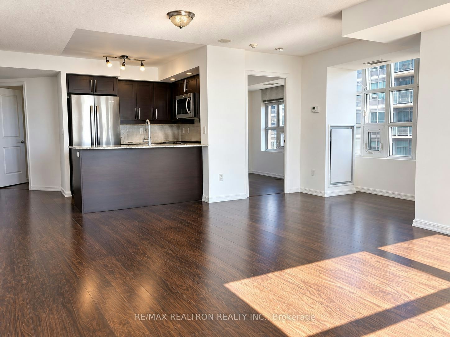 902-65 East Liberty Street, Toronto, ON, M6K 3R2 - 4