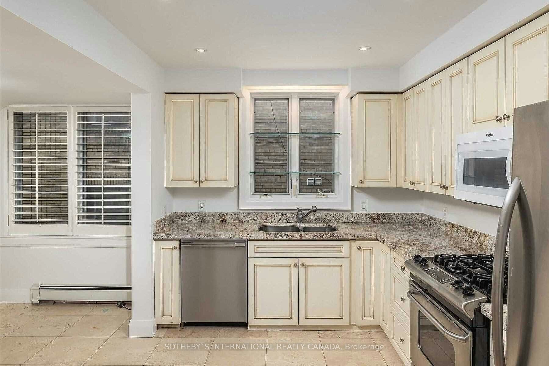 Main Fl-130 Highbourne Road, Toronto, ON, M5P 2J7 - 12