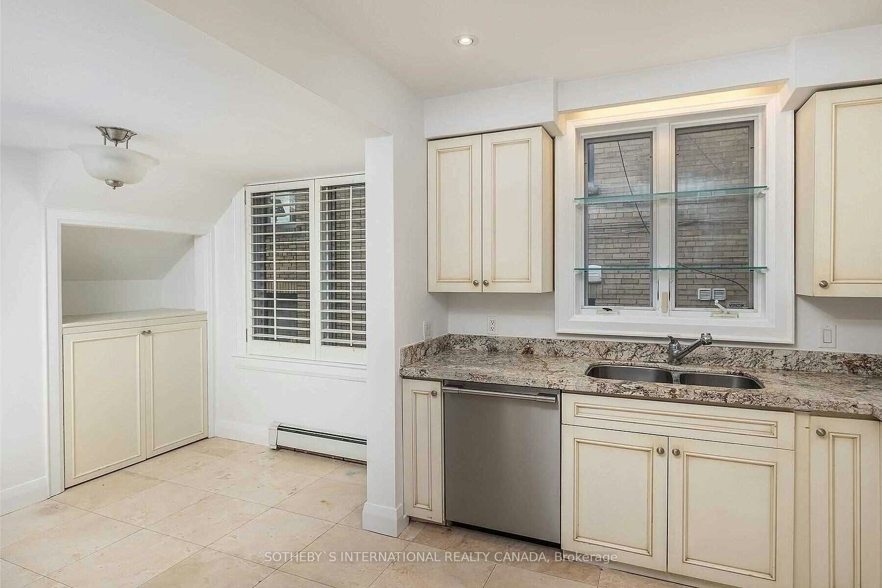 Main Fl-130 Highbourne Road, Toronto, ON, M5P 2J7 - 13