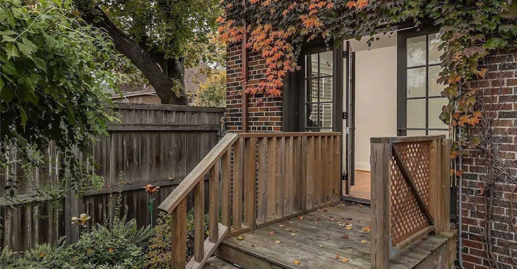 Main Fl-130 Highbourne Road, Toronto, ON, M5P 2J7 - 30