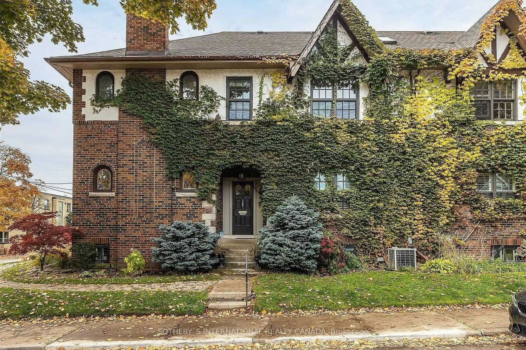 Main Fl-130 Highbourne Road, Toronto, ON, M5P 2J7