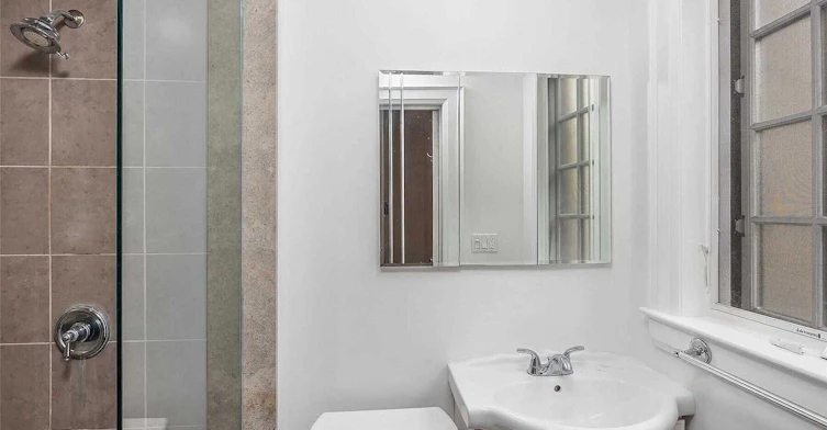 Main Fl-130 Highbourne Road, Toronto, ON, M5P 2J7 - 18