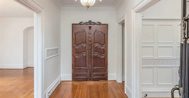 Main Fl-130 Highbourne Road, Toronto, ON, M5P 2J7 - 9