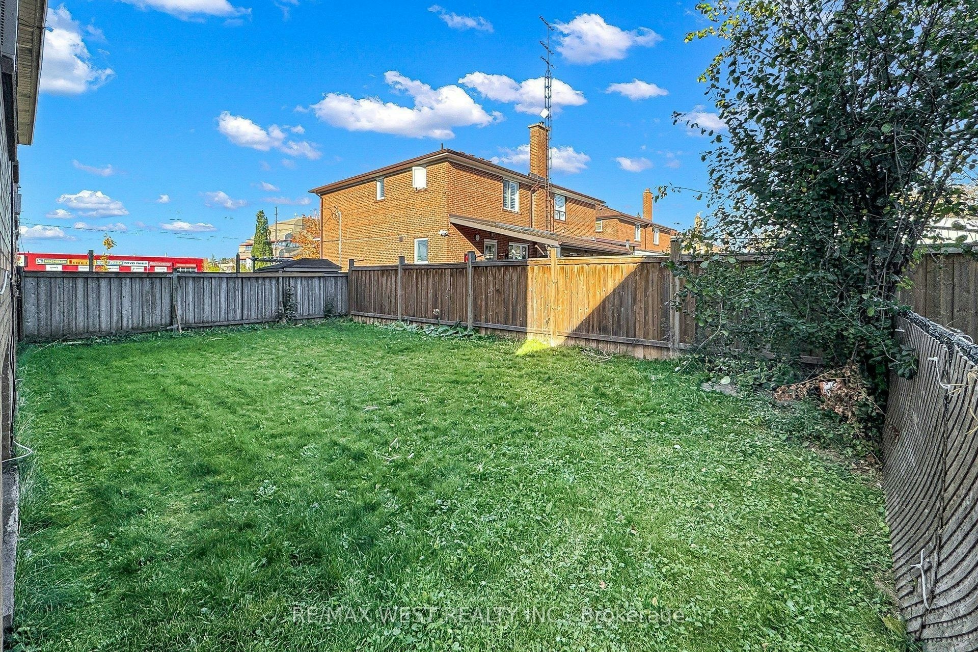 244 Overbrook Place, Toronto, ON, M3H 4R7 - 25