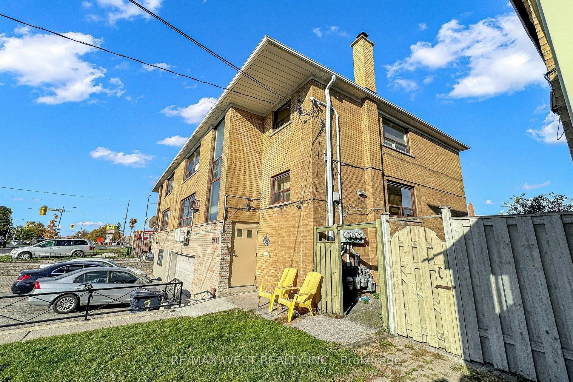 244 Overbrook Place, Toronto, ON, M3H 4R7
