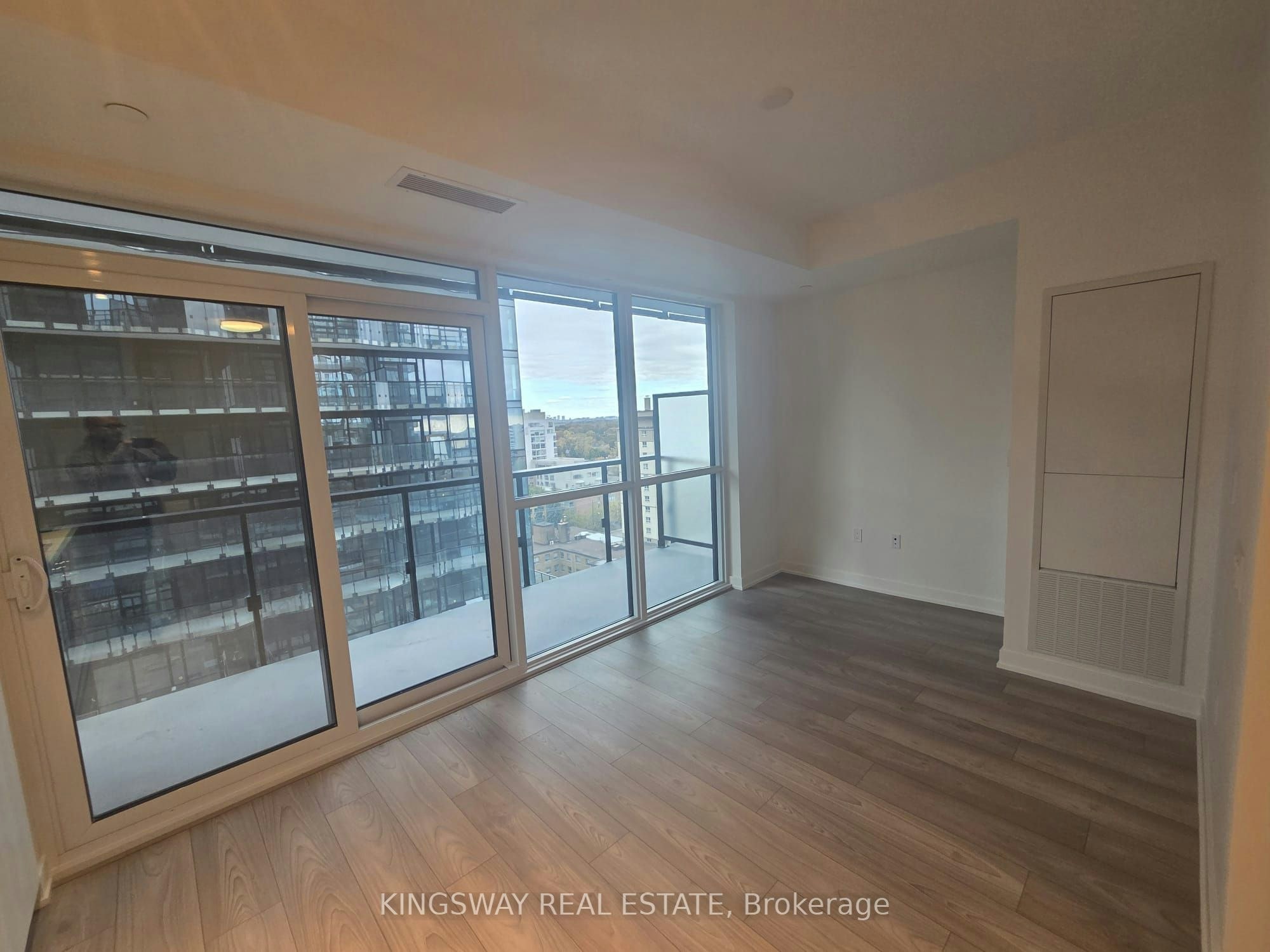 1208-110 Broadway Avenue, Toronto, ON, M4P 1V7 - 4