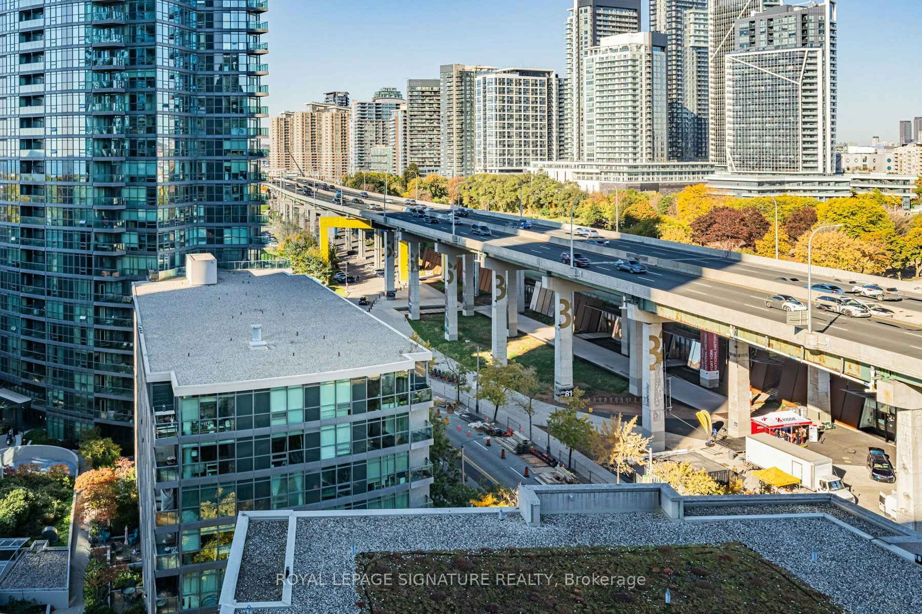 1359-209 Fort York Boulevard, Toronto, ON, M5V 4A1 - 30