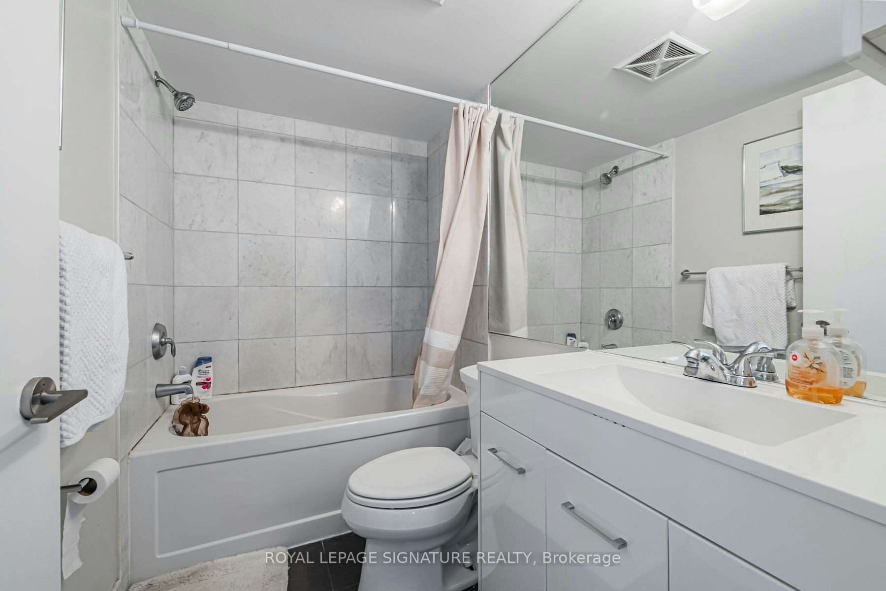 1359-209 Fort York Boulevard, Toronto, ON, M5V 4A1 - 19