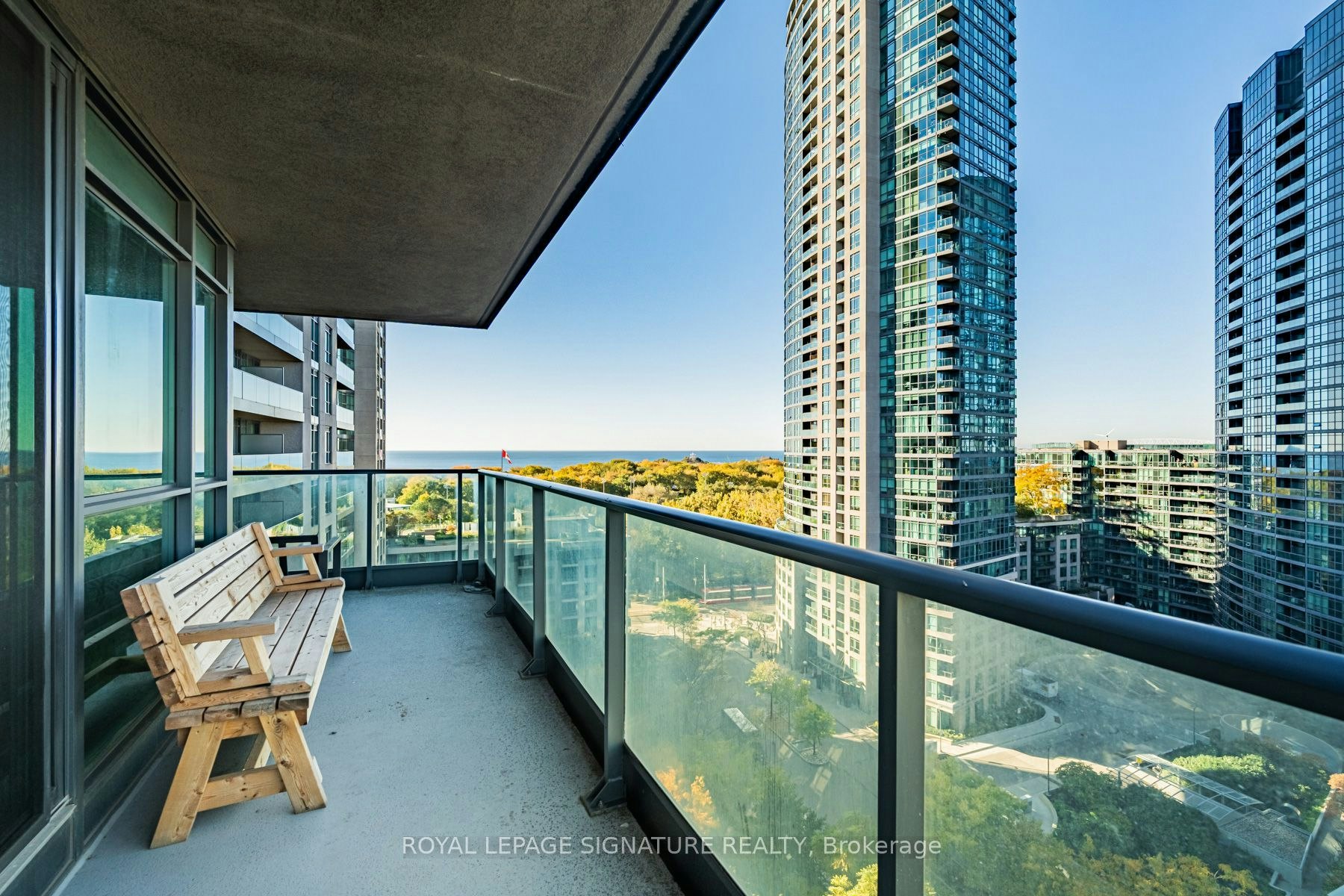 1359-209 Fort York Boulevard, Toronto, ON, M5V 4A1 - 24