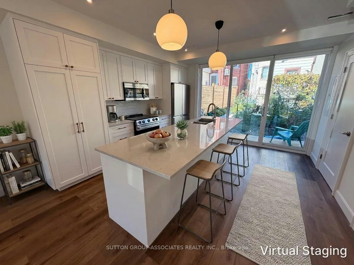 Laneway Unit-29 Earnscliffe Road, Toronto, ON, M6E 1J4 - 7