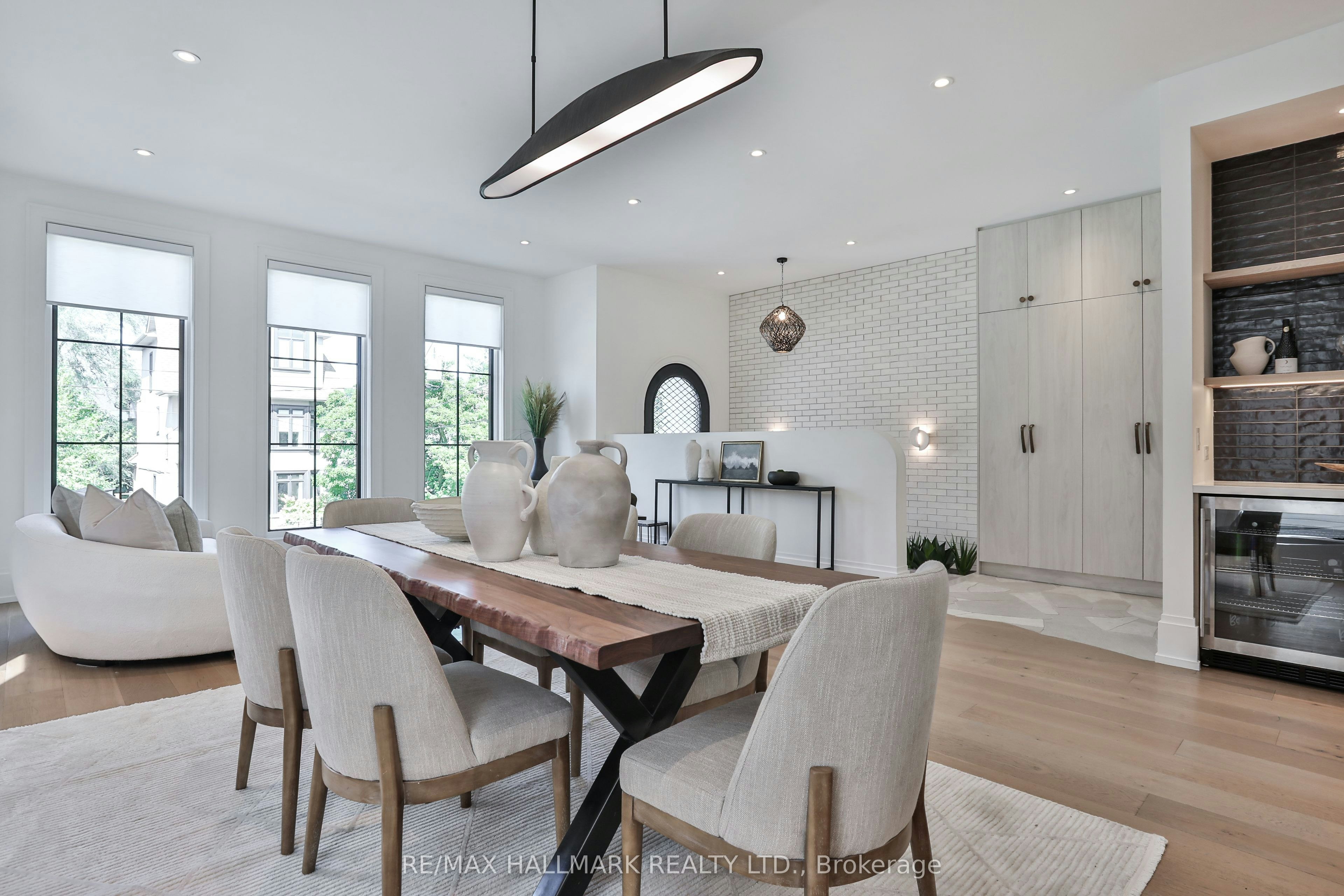 215 Ava Road, Toronto, ON, M6C 1W9 - 9