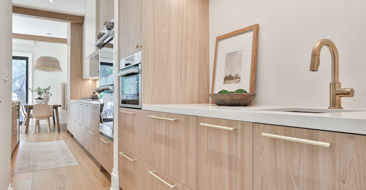 215 Ava Road, Toronto, ON, M6C 1W9 - 17