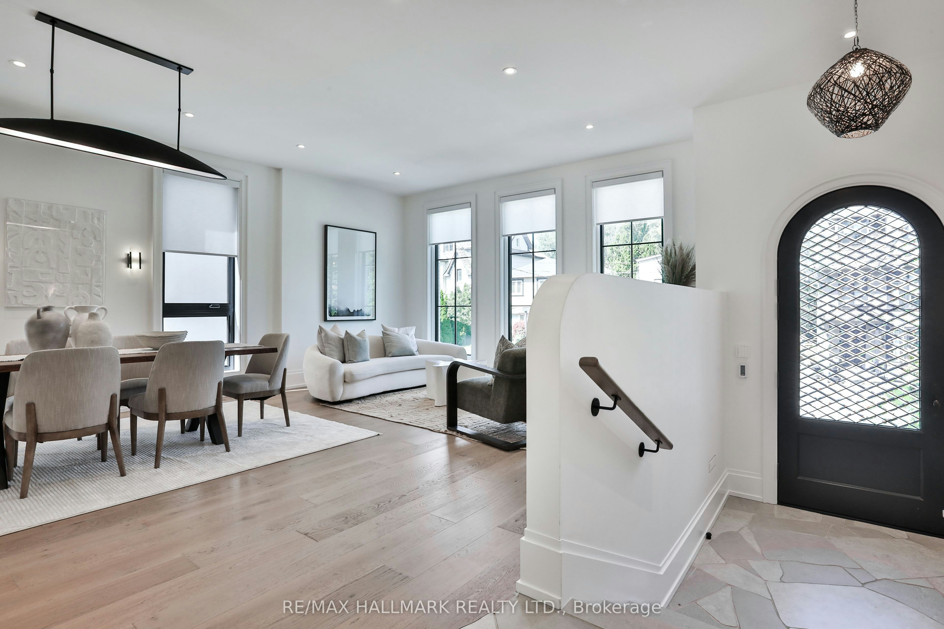 215 Ava Road, Toronto, ON, M6C 1W9 - 5