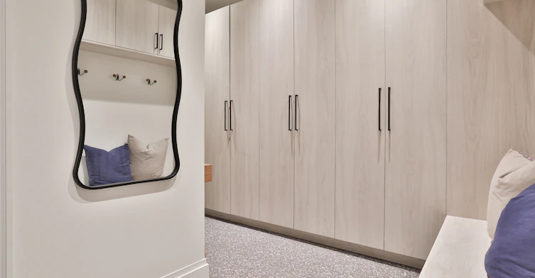 215 Ava Road, Toronto, ON, M6C 1W9 - 47