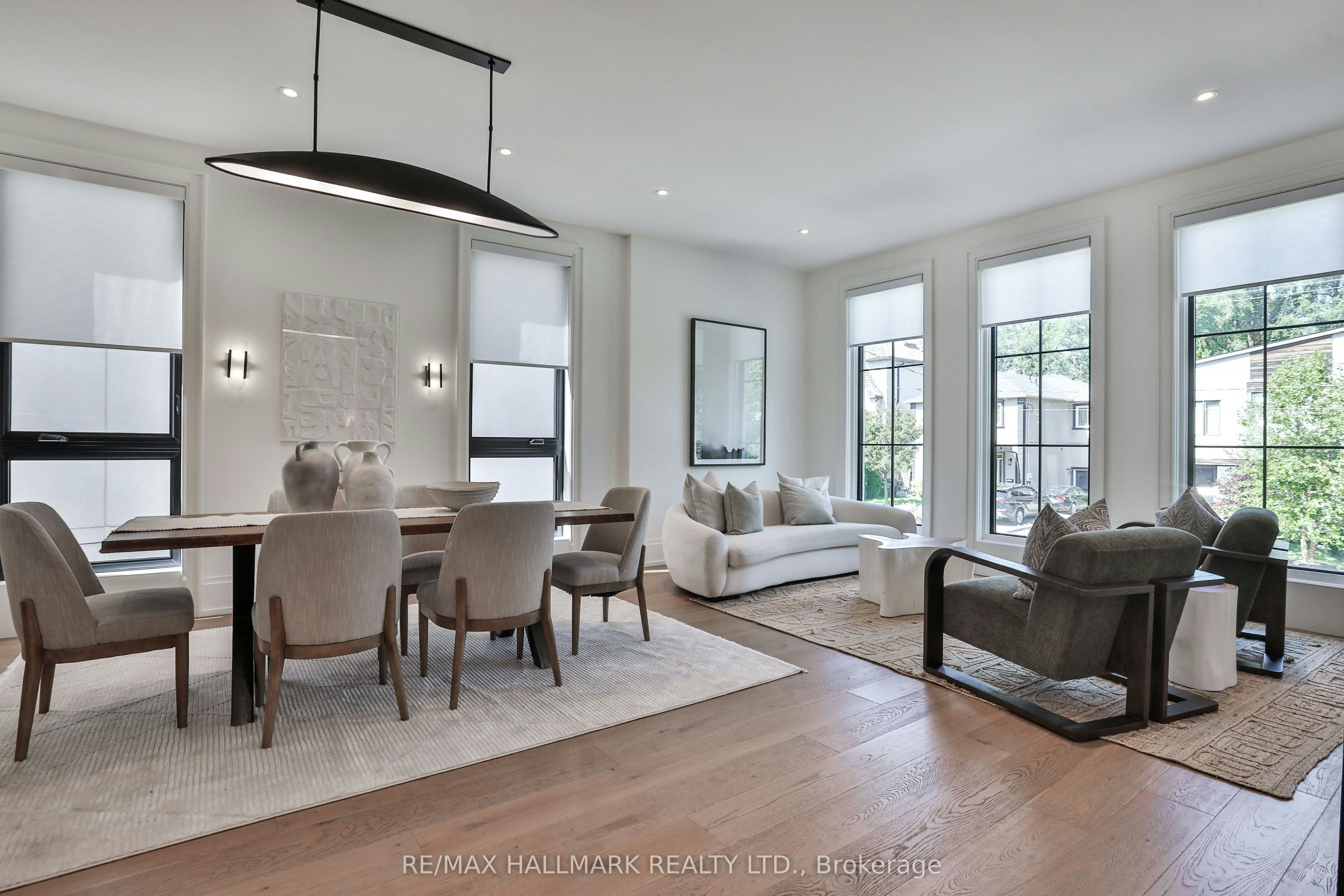 215 Ava Road, Toronto, ON, M6C 1W9 - 6