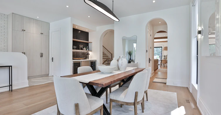 215 Ava Road, Toronto, ON, M6C 1W9 - 10
