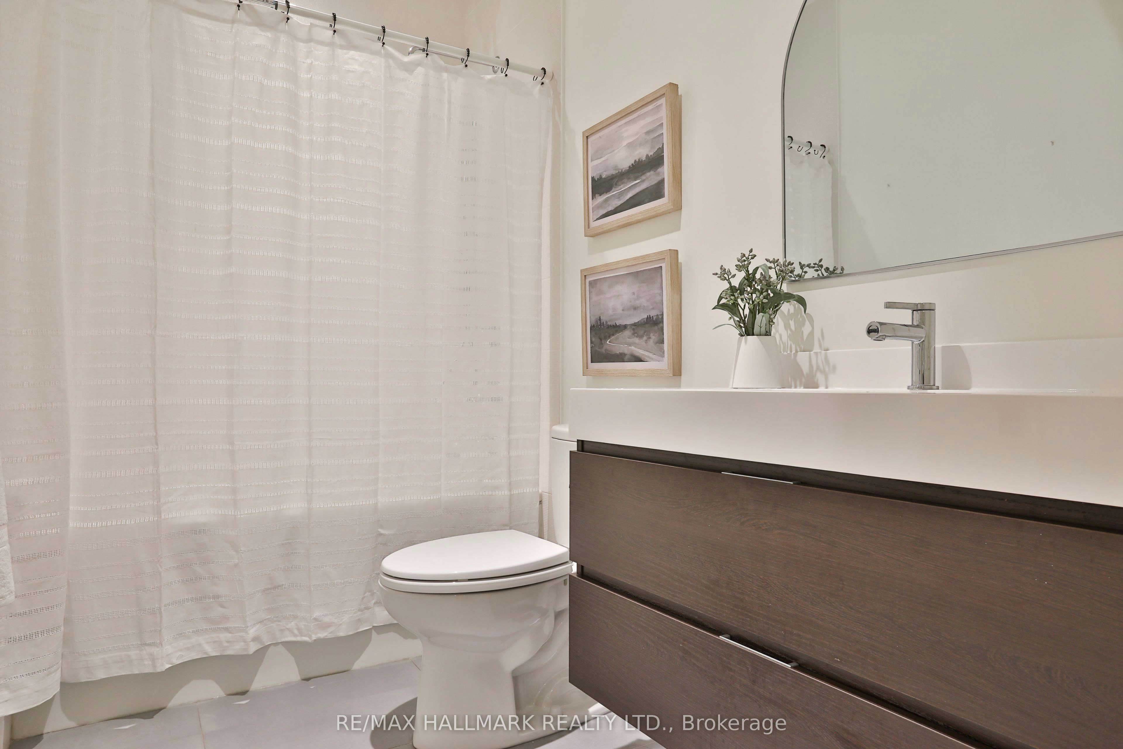 215 Ava Road, Toronto, ON, M6C 1W9 - 42