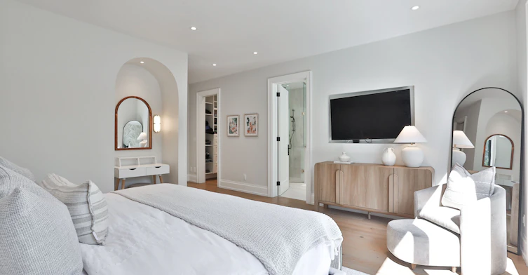215 Ava Road, Toronto, ON, M6C 1W9 - 26