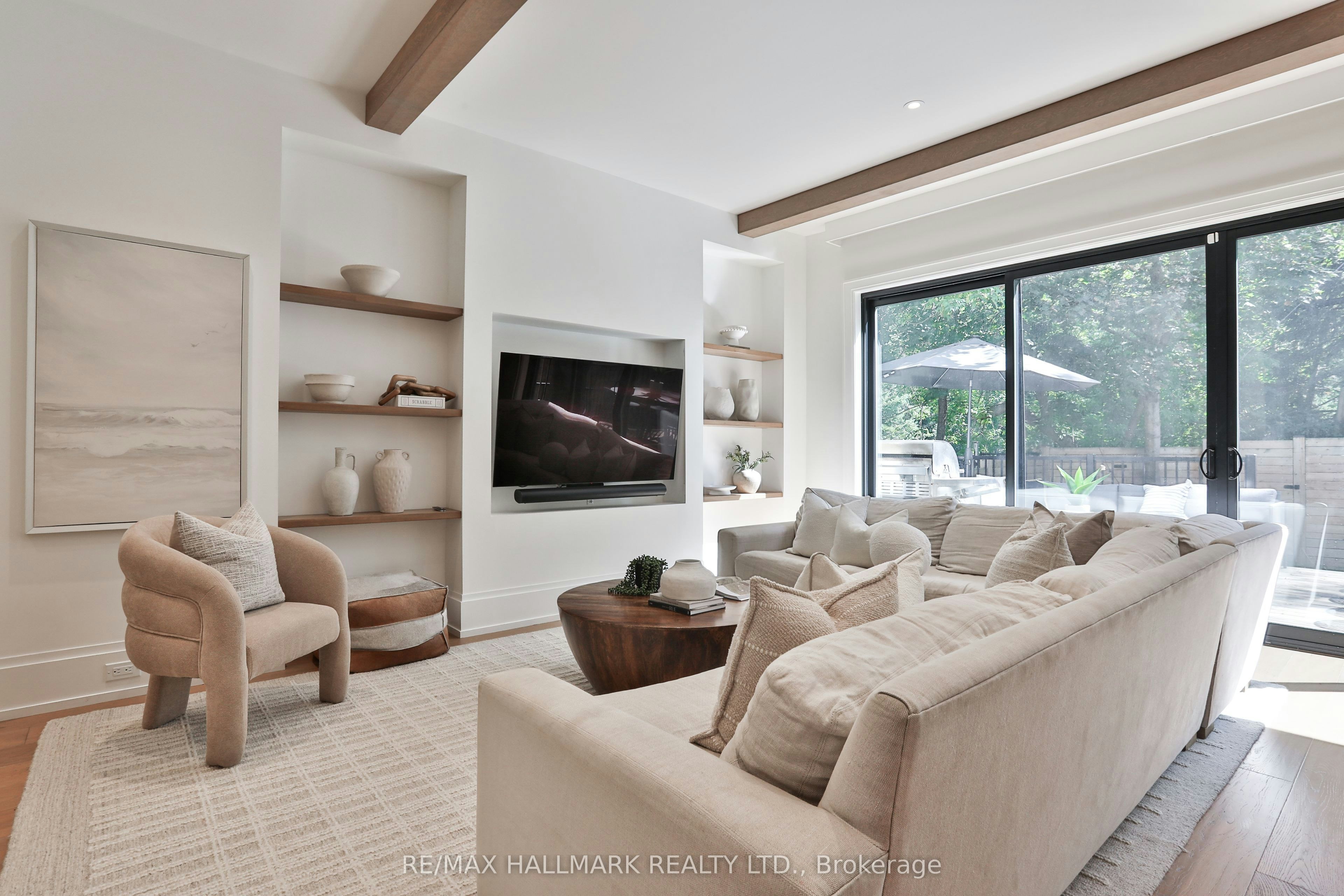 215 Ava Road, Toronto, ON, M6C 1W9 - 20