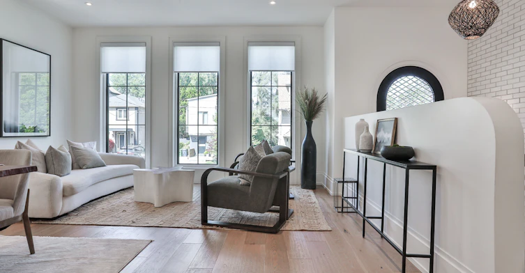 215 Ava Road, Toronto, ON, M6C 1W9 - 8