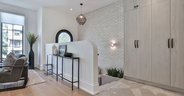 215 Ava Road, Toronto, ON, M6C 1W9 - 4
