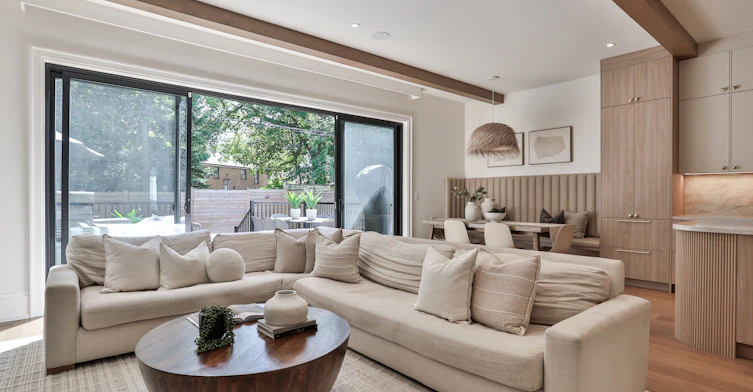 215 Ava Road, Toronto, ON, M6C 1W9 - 19