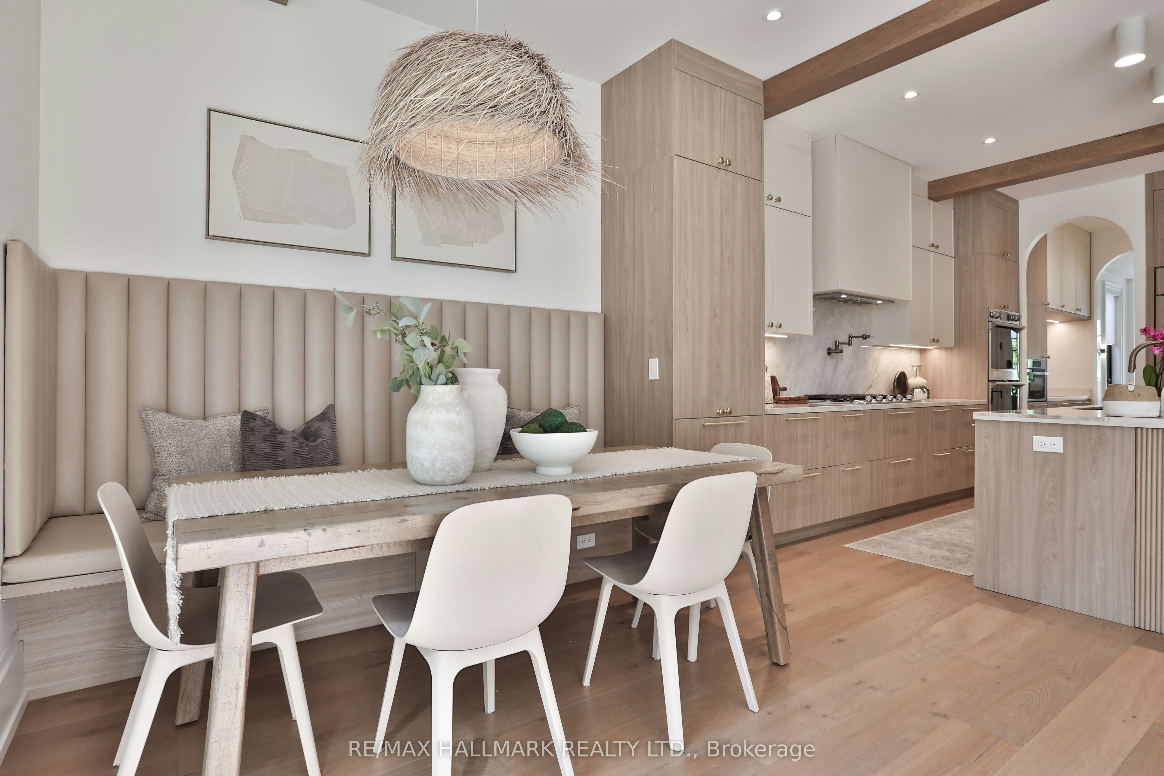 215 Ava Road, Toronto, ON, M6C 1W9 - 23